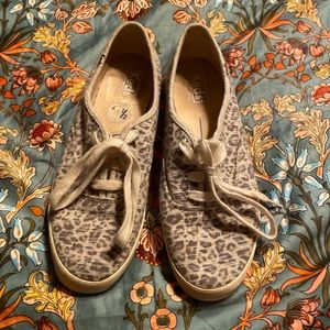 Leopard Keds